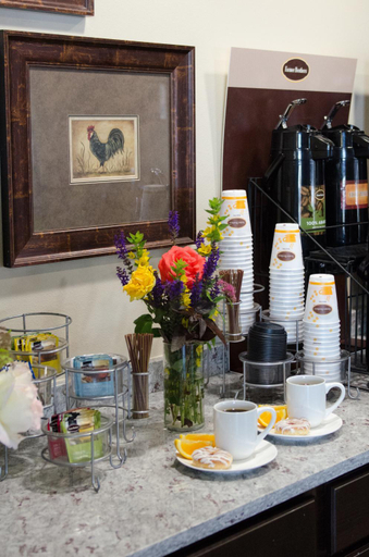 Food & Drinks 5, Inn at Moses Lake, Grant
