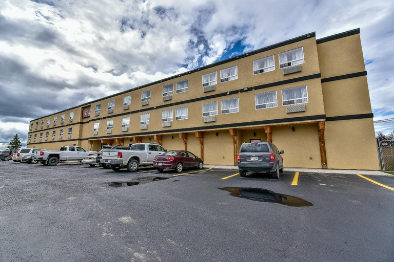 Others 4, The View Hotel, Bulkley-Nechako