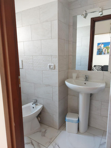 Others 5, Di Fronzo Guest House T, Bari