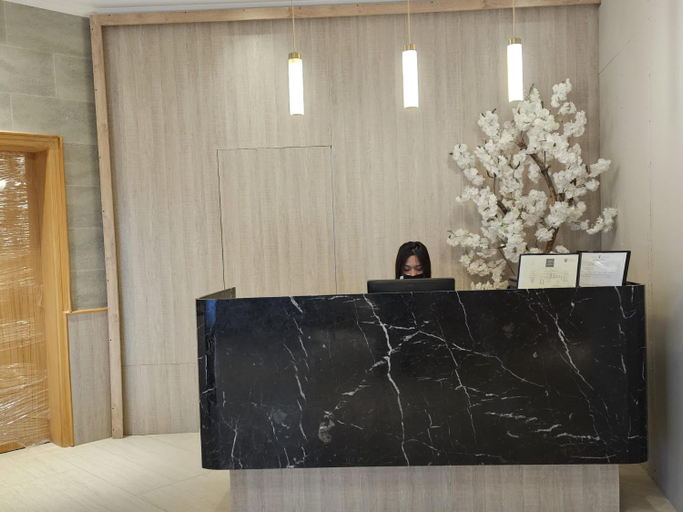Public Area 4, Al Faris Suite 2, Manama