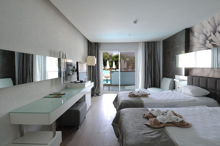 Bedroom 4, Gold Island Hotel, Alanya