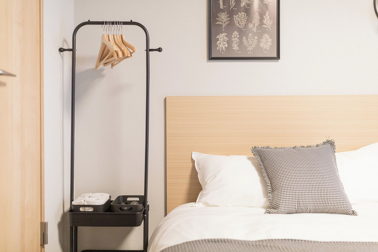 Room 2, b&Kuromon2, Osaka