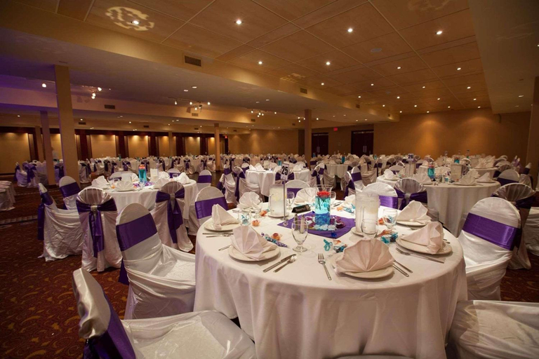 Food & Drinks 5, Edmonton Hotel & Convention Centre, Division No. 11