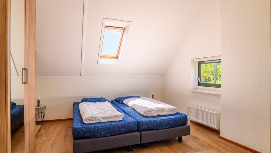 Bedroom 2, Summio Vakantiepark Emslandermeer, Vlagtwedde