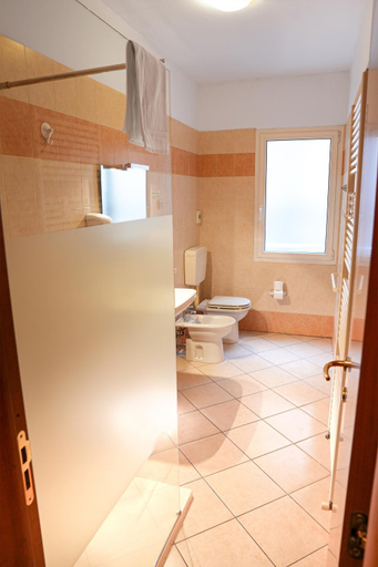 Bathroom 5, SMART HOTEL, Ferrara