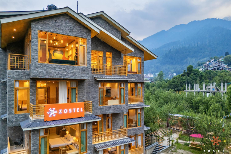 Exterior & Views