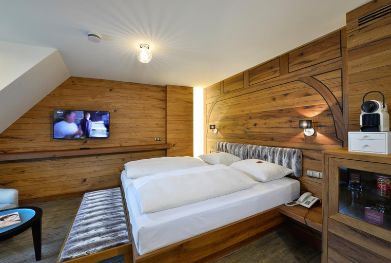 Bedroom 2, Hotel Torbraeu, München
