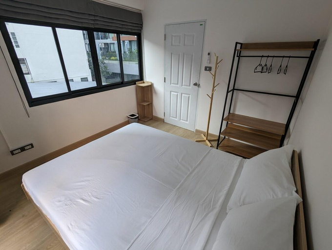 Bedroom 4, Cloud9 Hometel BTS Krungthonburi Station, Khlong San