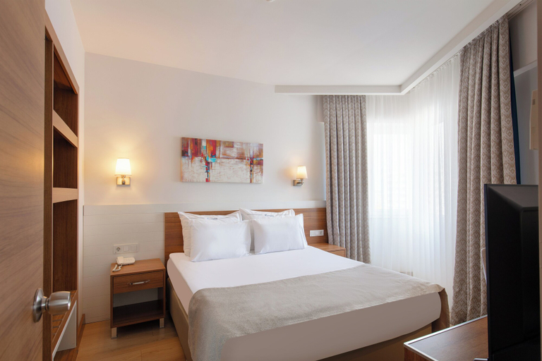 Bedroom 4, Corendon Grand Park Lara - Ultra All Inclusive, Antalya
