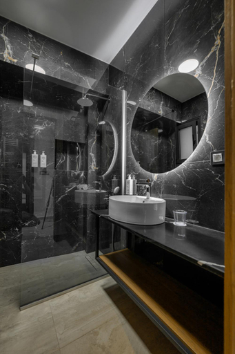Bathroom 3, Cens Bronze Luxury Suites, Epirus