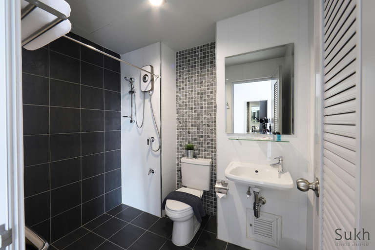 Bathroom 4, Sukh Serviced Apartment, Hat Yai