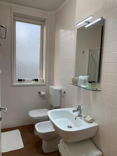 Bathroom 3, Hotel Michelangelo, Forli' - Cesena