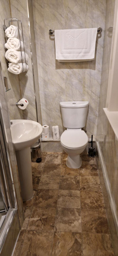 Bathroom 3, The Dudley Hotel, Blackpool