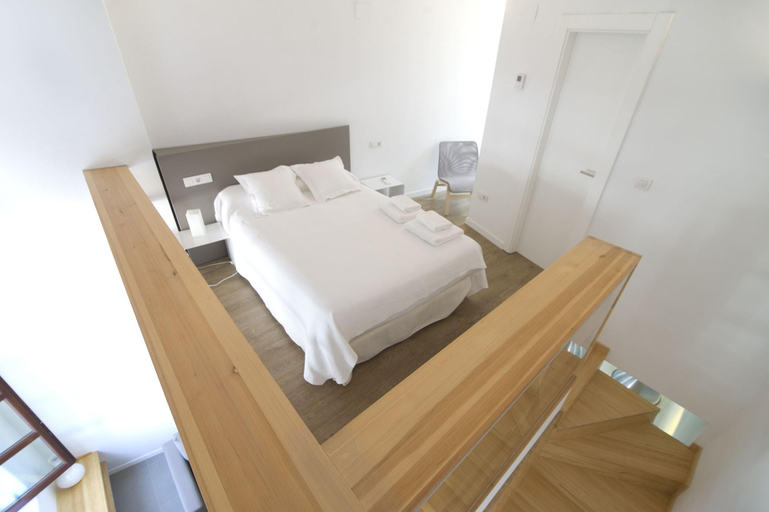 Bedroom 2, Smart Suites Albaicin, Granada
