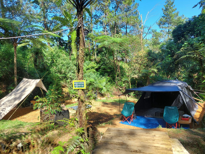 Tatanggi Camp - 17 Degrees Celcius - Tap to explore photos