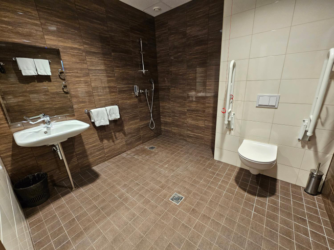Bathroom 4, City Yard Inn Hotel, Tallinn