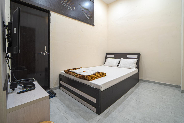Bedroom, Hotel Saheb, Kolhapur