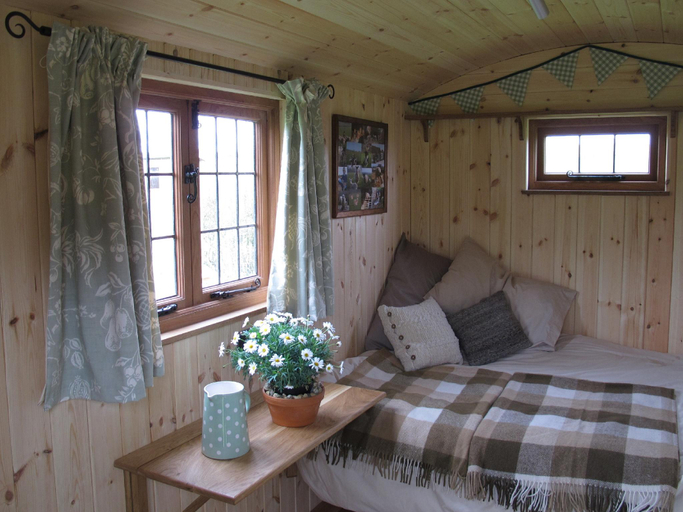 Others 4, Marshwood Farm B&B, Wiltshire