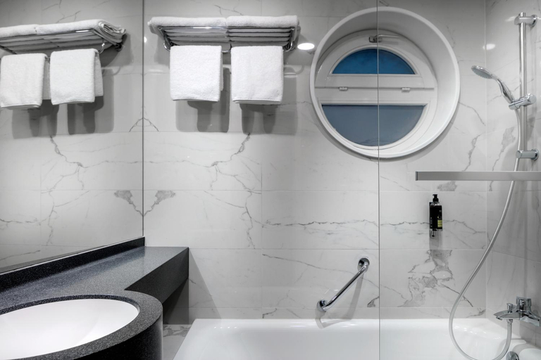 Bathroom 4, Astoria Hotel, Praha 1
