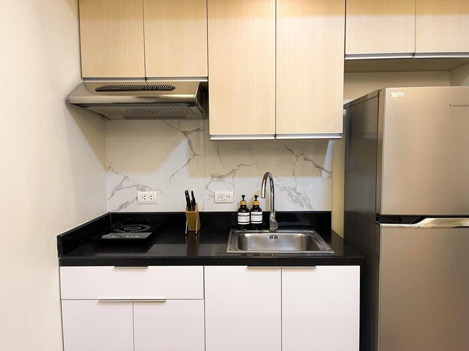 Others 5, Cozy Studio Unit in Abreeza Place T1 with Pay Parking, Davao City