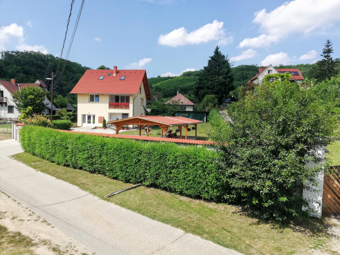 Others 4, Lotuszvirag Vendeghaz, Szekszárd