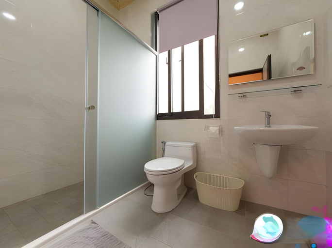Bathroom 4, East Coast Hostel, Hualien