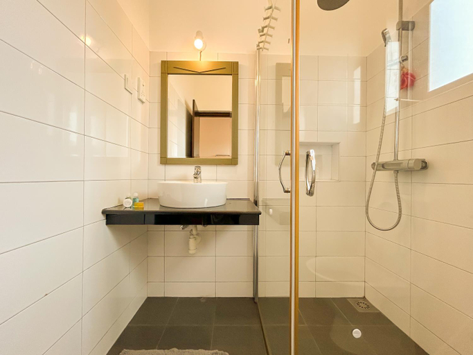 Bathroom 3, Maria Villa, Negombo