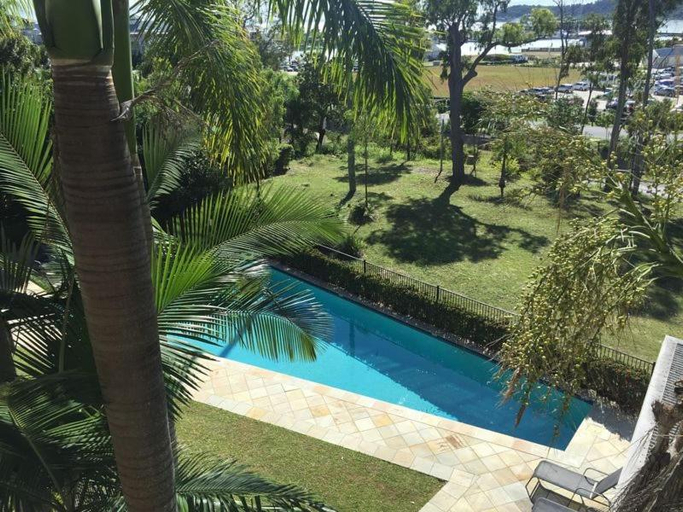 Others 3, Phil's Place on Airlie - Ocean Views, Whitsunday