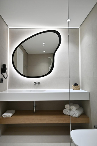 Bathroom 5, Asters Hotel, Sarandës