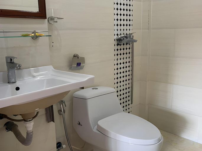 Bathroom 4, Liberty Place, Luang Prabang