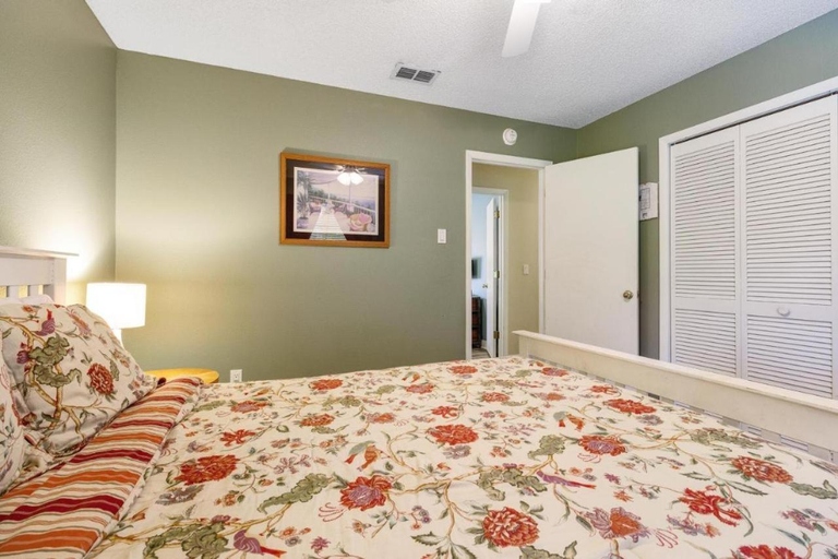 Bedroom, Mangoes on Magnolia, Manatee