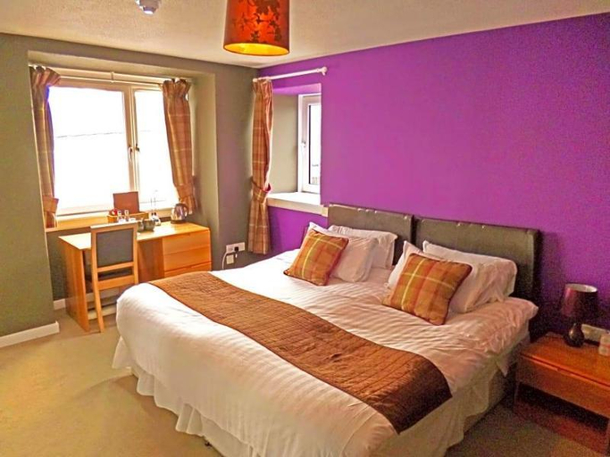 Bedroom 2, Argyll Hotel, Highland