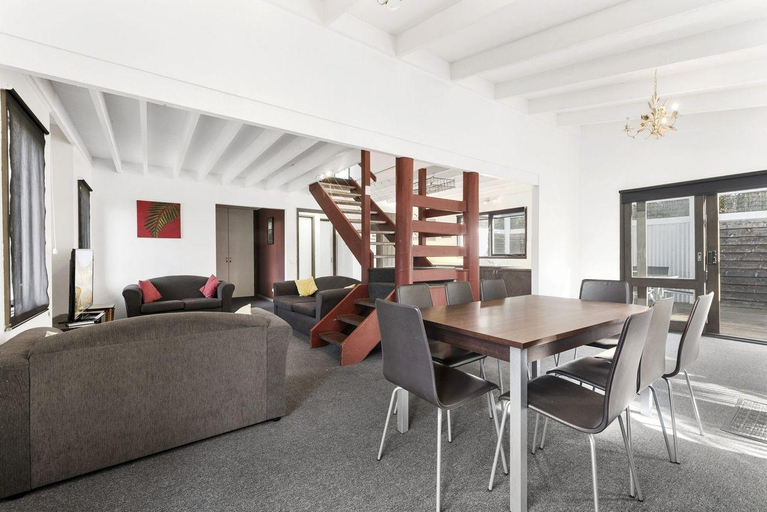 Others 3, Sea Loft, Colac-Otway - South