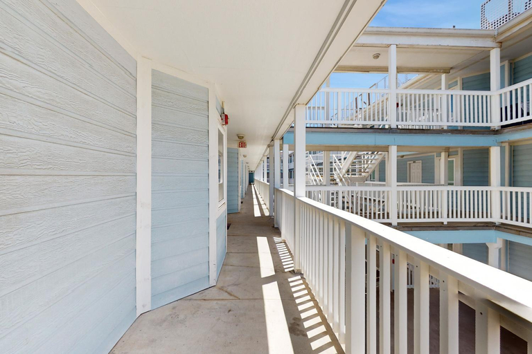 Others 5, SeaScape Condos II, Galveston