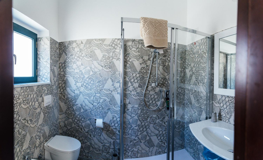 Bathroom, Casa degli Artisti Diamante, Cosenza