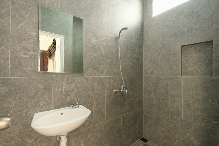 Bathroom 5, Lume Stay by Sinergi, Semarang