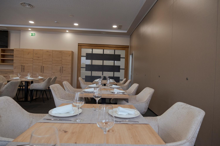 Food & Drinks 5, La Finca, Lugo