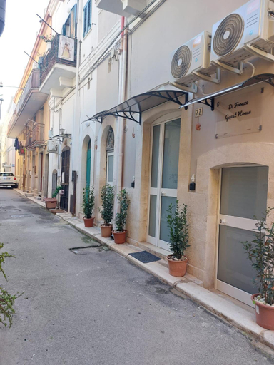 Others 2, Di Fronzo Guest House T, Bari