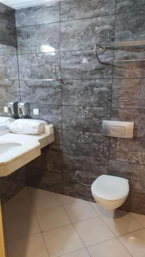 Bathroom 5, Grand Viking Hotel, Kemer