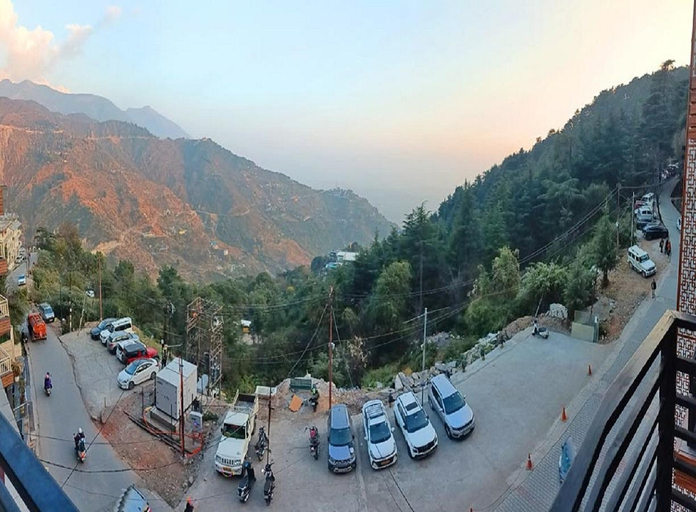 Others 5, Pause dwelling Palace, Kangra