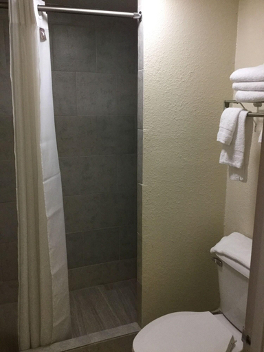 Bathroom 4, The Atlas Hotel, Davidson