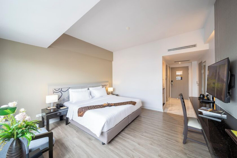 Bedroom 3, New Season Hotel, Hat Yai