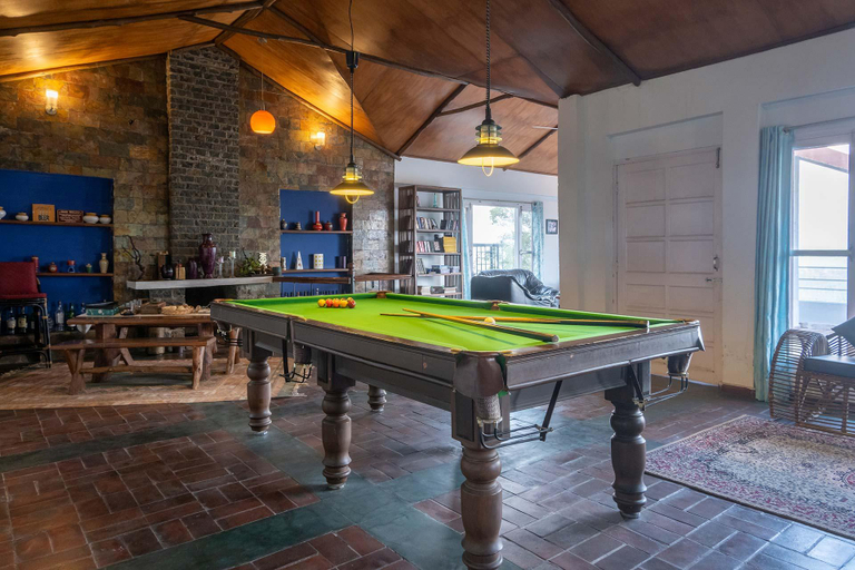 Food & Drinks 4, StayVista at Misty Mountains Cottage, Solan