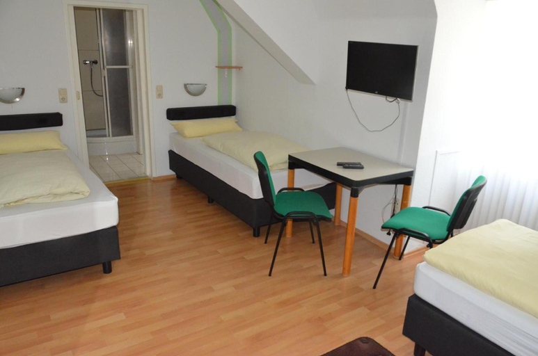 Bedroom 4, Jugendhotel Nurnberg, Nürnberg