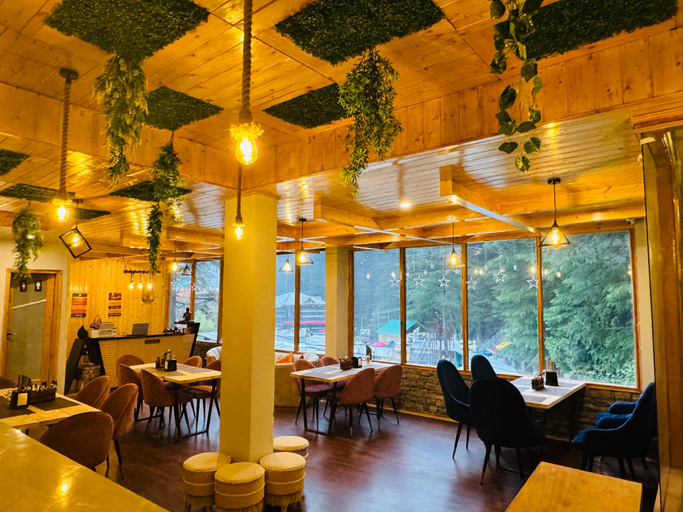 Food & Drinks, Hadimba Walkin by Bom shiva Hospitality, Kullu