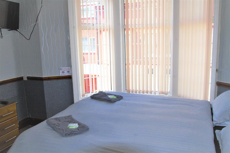 Others 5, Pine Lodge Hotel, Blackpool