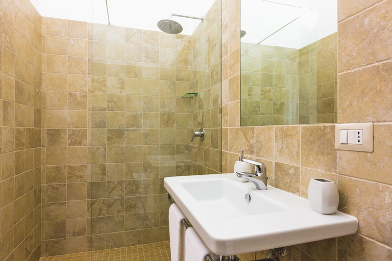 Bathroom 4, Residence Masseria Santa Lucia, Matera