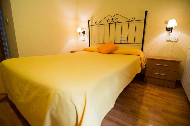 Bedroom 2, Arteaga Hostal & Banos Arabes Elvira, Granada