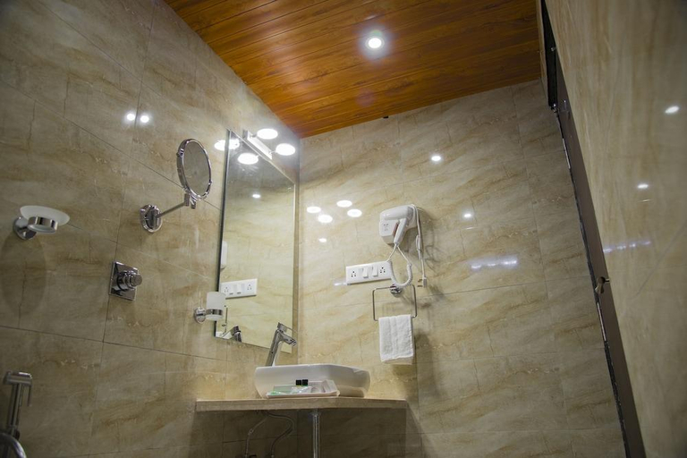 Bathroom, S R Castle, South Andaman