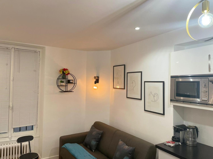 Others 5, Paris Cosy Apartment Opera Vendome Galeries Lafayette, Paris